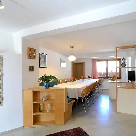 Familia Apartment *